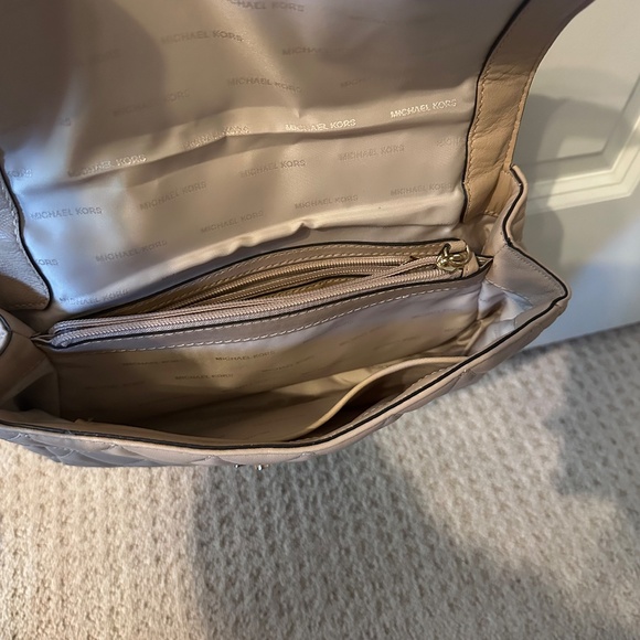 Michael Kors - Picture 3 of 3